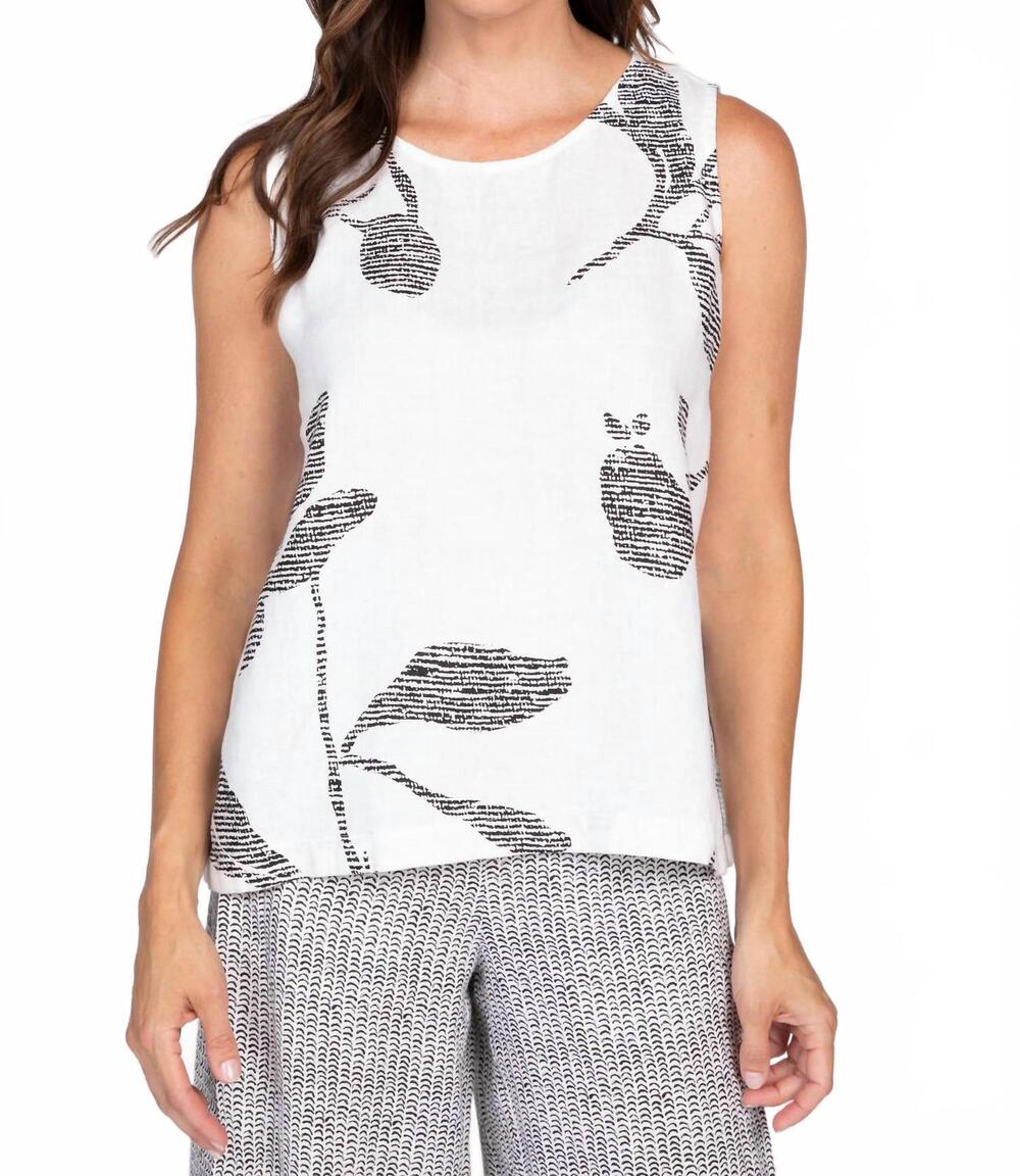 NEW OLIVIA BY HABITAT floral bouquet tank in white